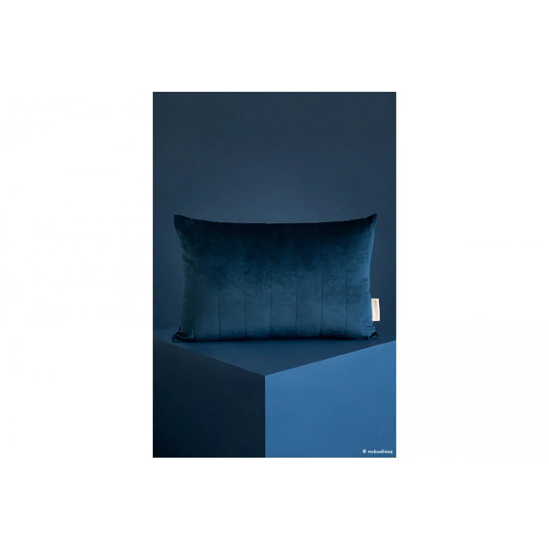 nobodinoz Akamba Velvet Cushion Night Blue