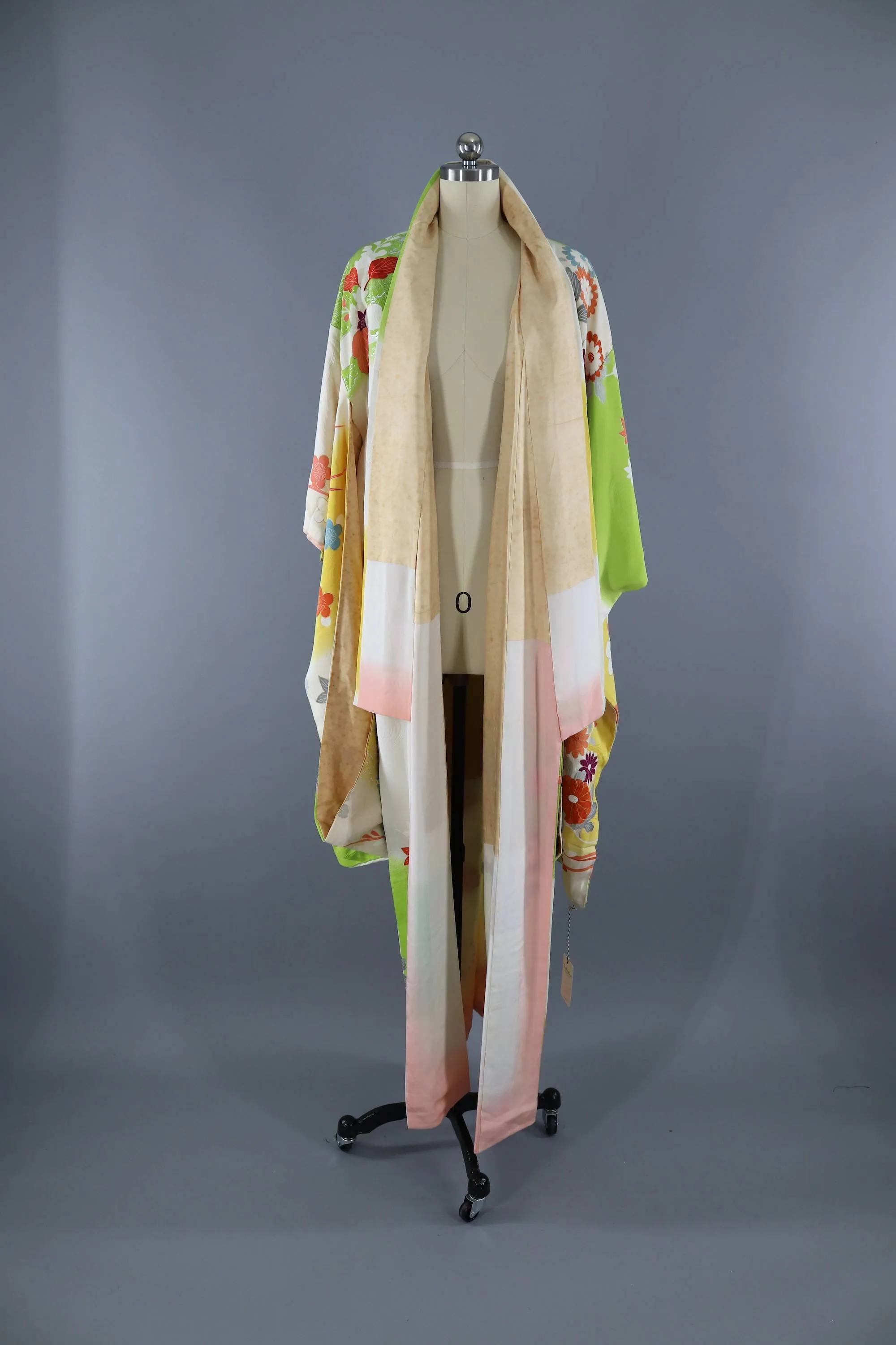 Vintage 1960s Silk Kimono Robe Furisode / Green & Yellow Mod Floral