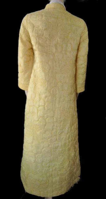 *VINTAGE LATE '60s NEIMAN MARCUS INTRICATE QUILTED RAYON & SILK ROBE MADE HONG KONG IN TWIST OF LEMON