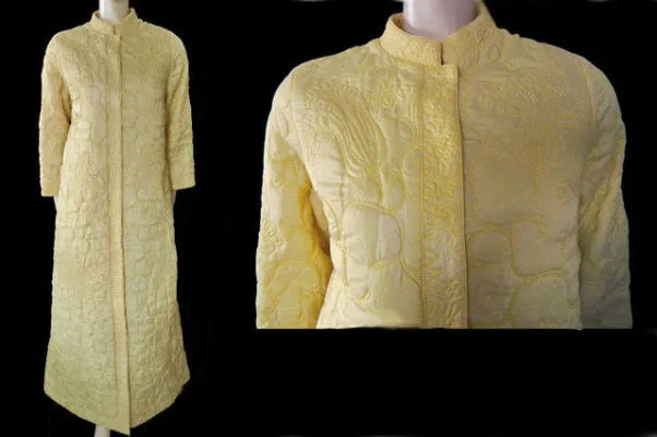 *VINTAGE LATE '60s NEIMAN MARCUS INTRICATE QUILTED RAYON & SILK ROBE MADE HONG KONG IN TWIST OF LEMON